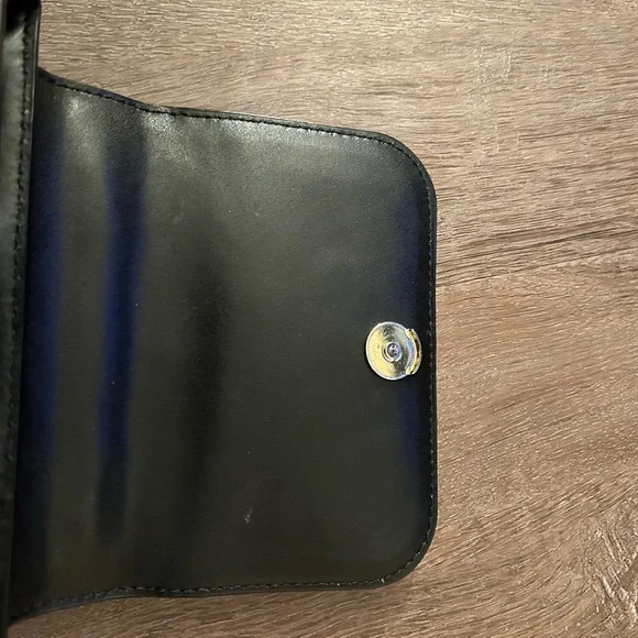 EUC Michael Kors Black Leather Shoulder Bag - Picture 3 of 8